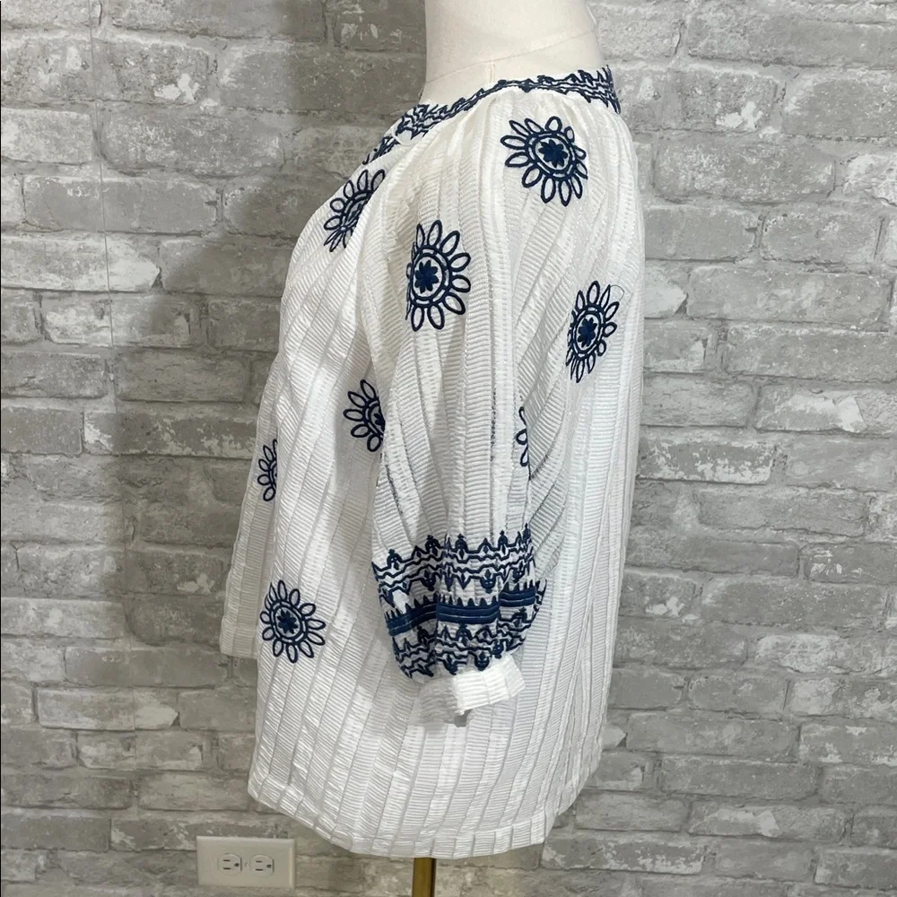 THML Yacht Club Chic Embroidered Top - Picture 4 of 7